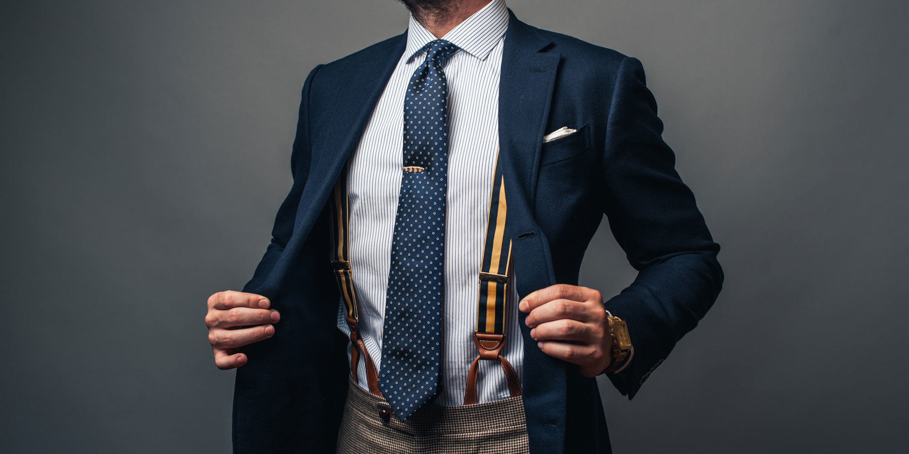 What Suspenders Color Pair With Blue Suit