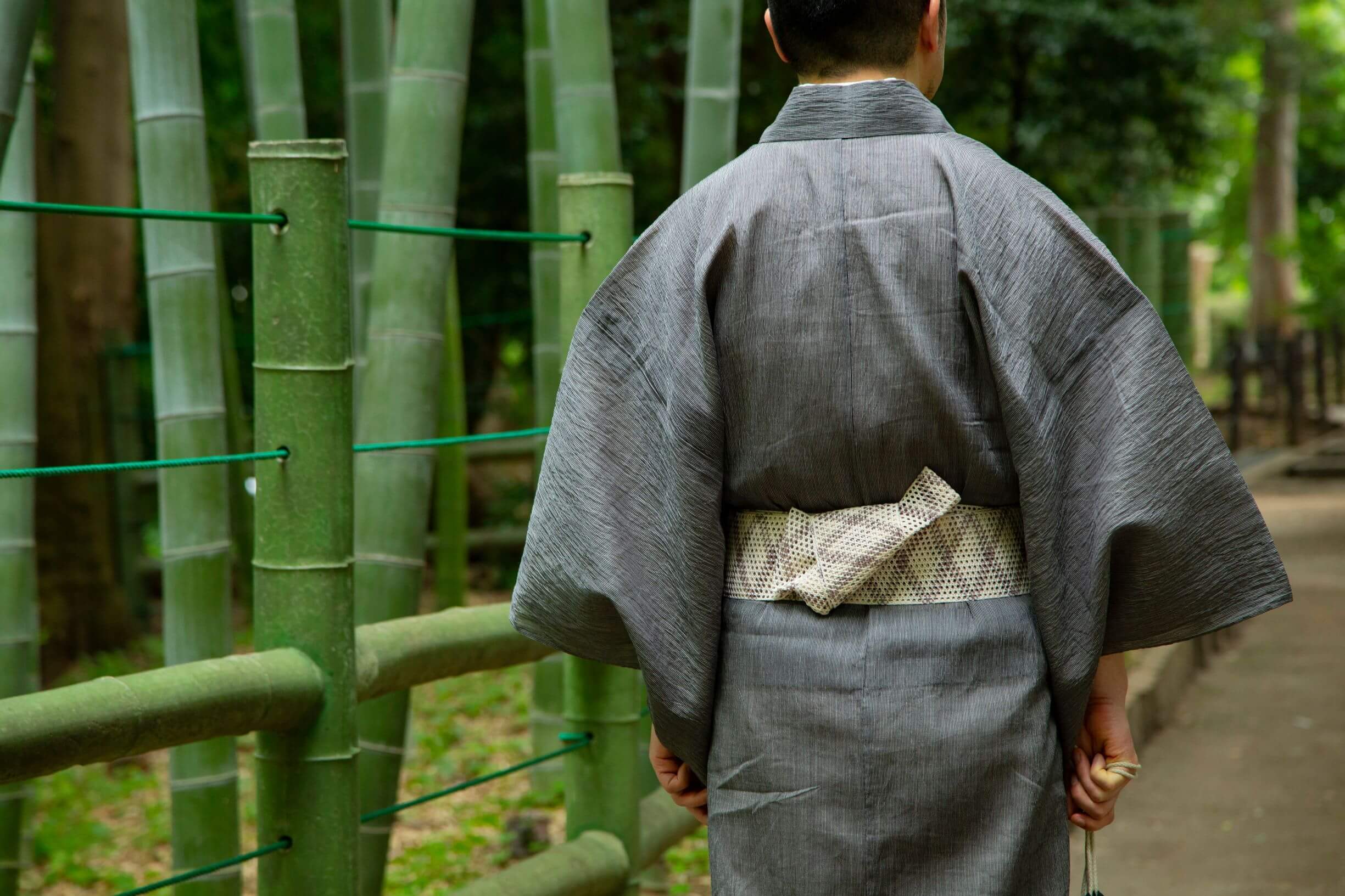 12 Amazing Men’s Kimonos For 2023