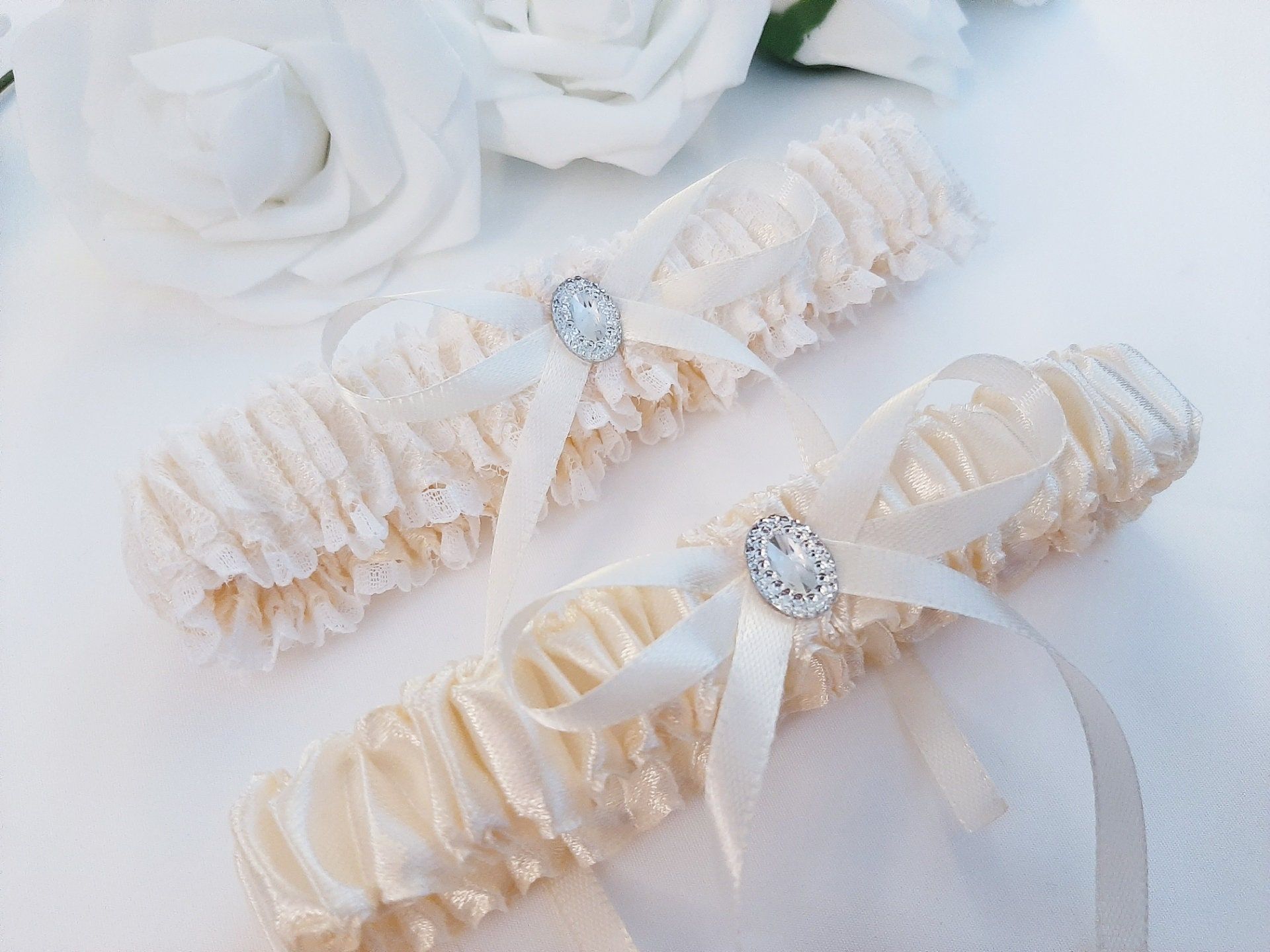 13 Amazing Ivory Garters For Bride for 2023