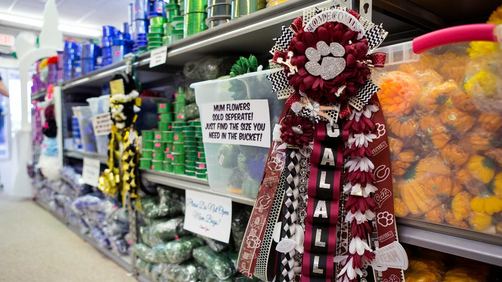 How To Make Mums And Garters For Homecoming